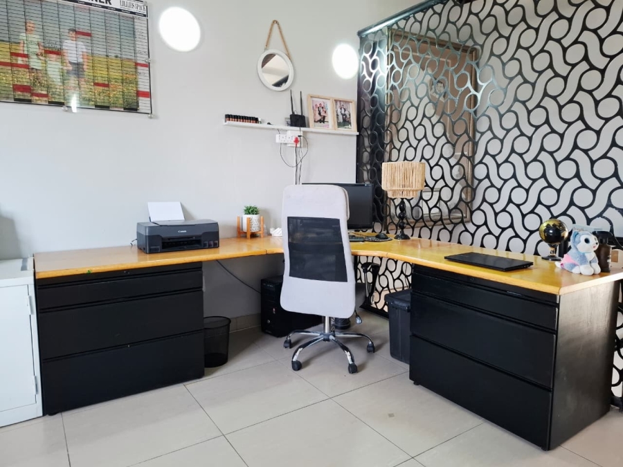 4 Bedroom Property for Sale in Roodewal Free State